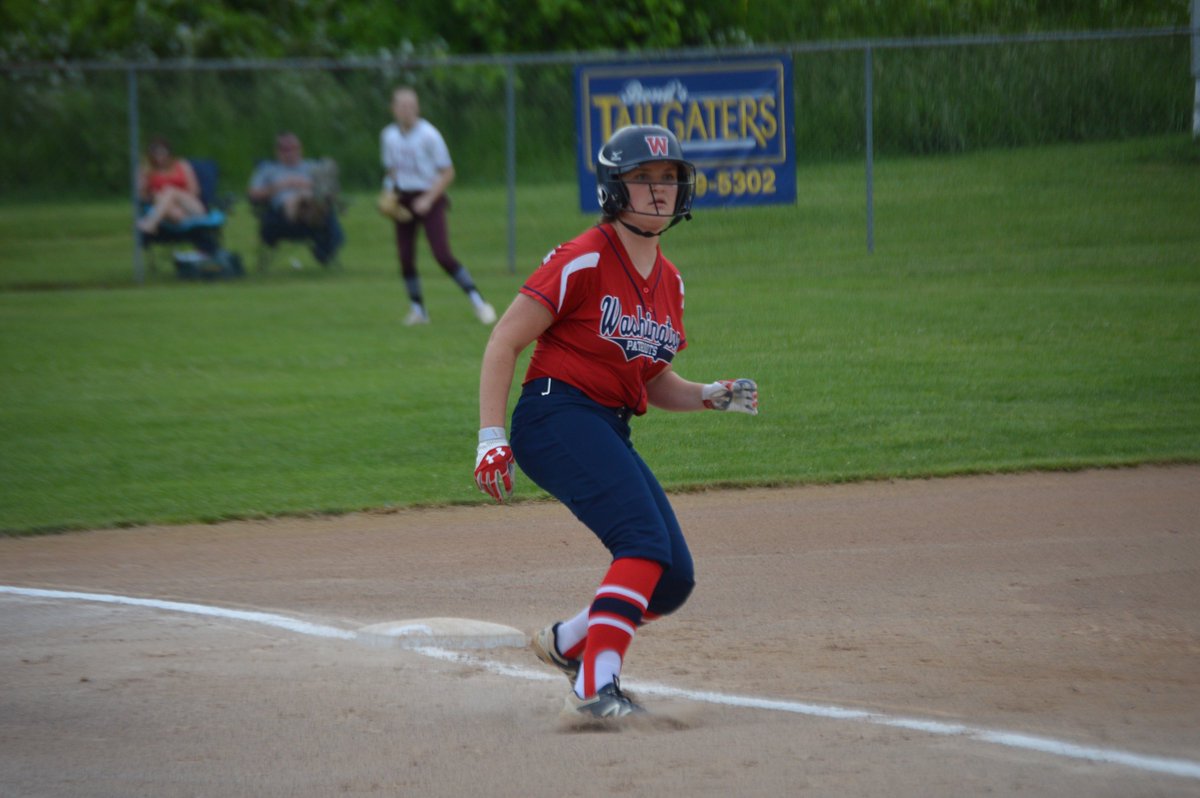 JessieRenaye7's tweet photo. 🥎 Washington and GW return to the field at 2 p.m. They will be in T6 with a scoreless tie. Taylor Cenate has allowed just hits so far, and the Patriots have had runners on in every inning. The winner will play Hurricane for the state title.

📷 Pre-rain delay action #wvprepsb https://t.co/ADw0ecMkXw