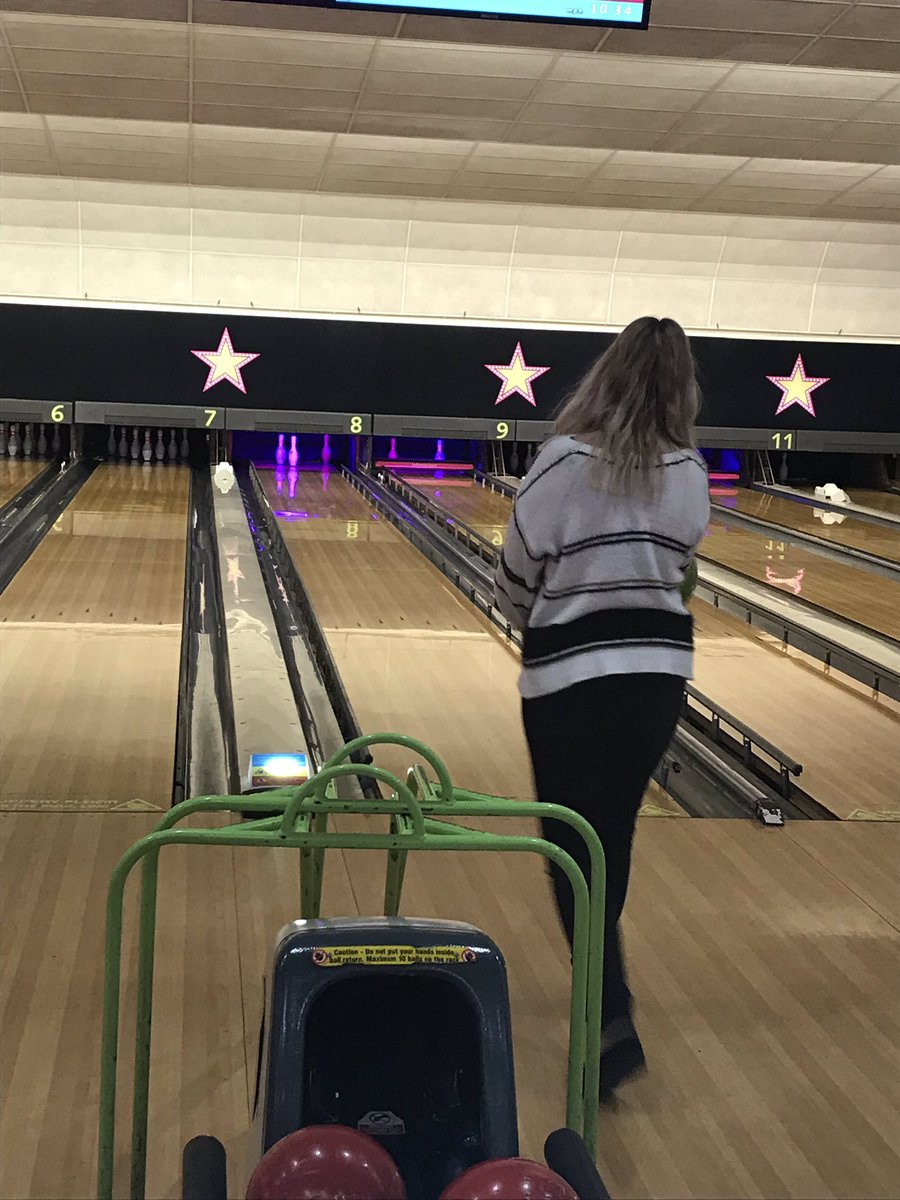 AtkoHistory's tweet image. Humanities bowling night and only one of us has the bumpers up #poorform #cheat