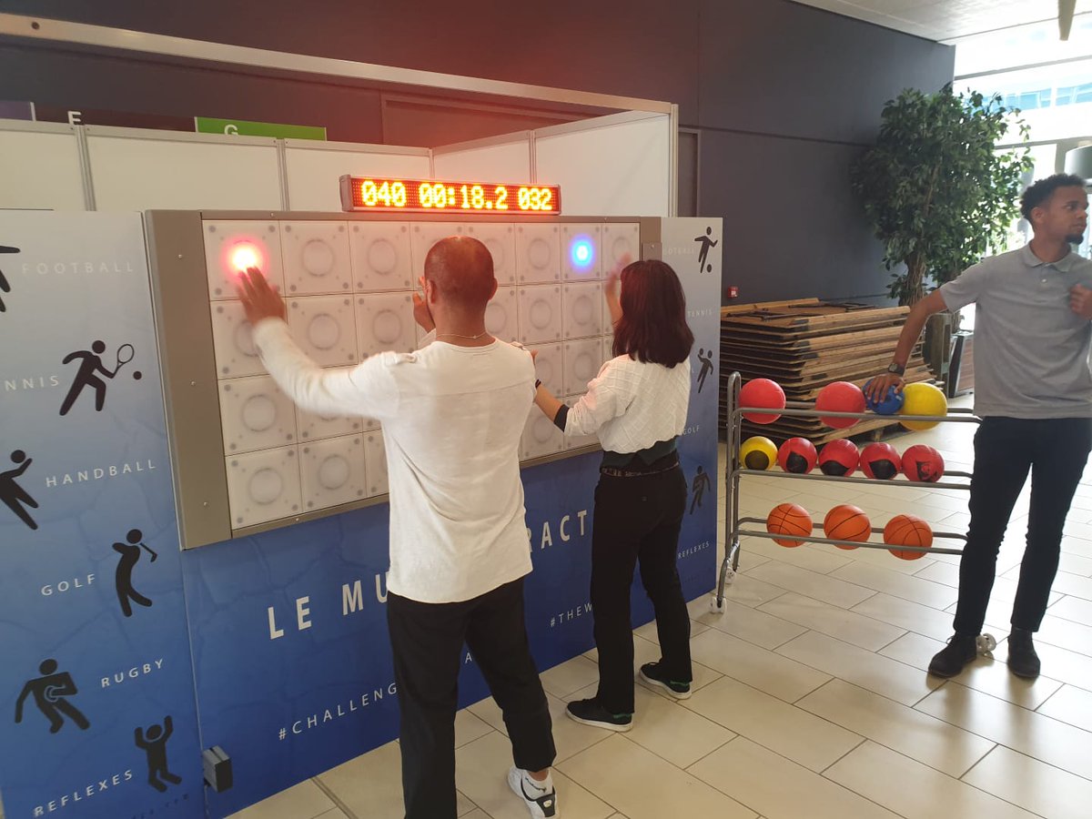 digiandco's tweet photo. Retour en images sur la 3e journée pour la Semaine de la Jeunesse et de l'Education au département J'aime la Seine-Maritime. 
Merci à tous, une belle journée pour la génération de demain! 
Merci à la Compagnie Uzumaki pour le passage sur le stand.

#SJE #SeineMaritime #Rouen https://t.co/YmEROlXrU5