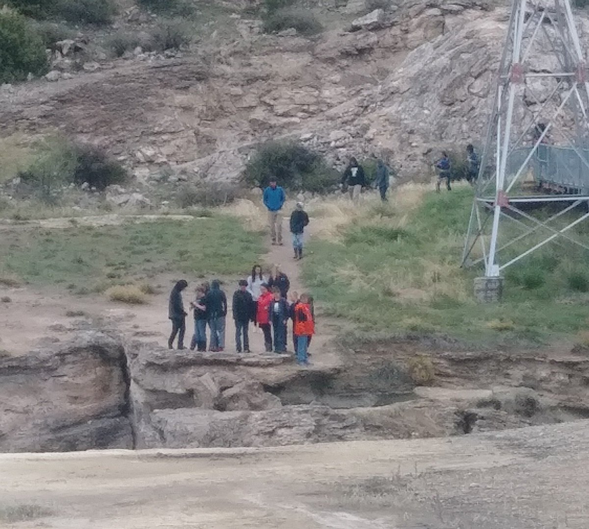 VelardeJolene's tweet photo. Amazing trip to Thermopolis with these kids across the river! @Fremont1_LMS @LanderSchools https://t.co/AfvT0BeRsz