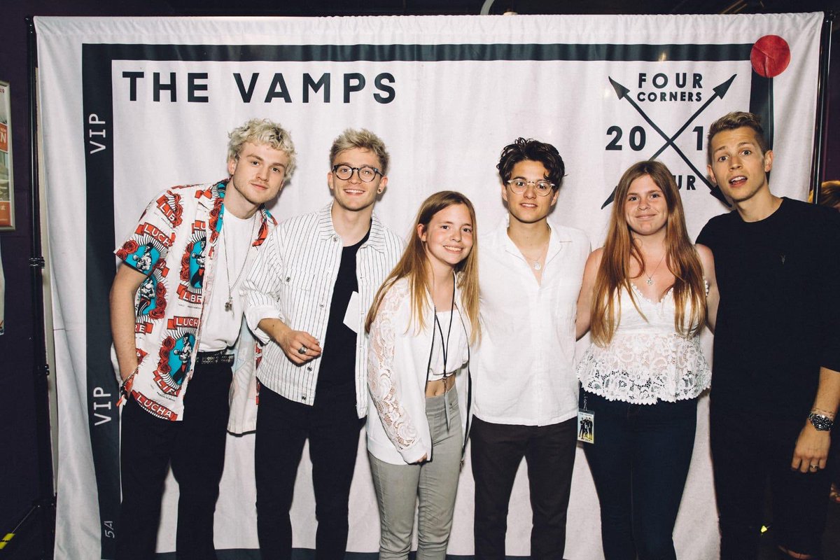 MegSimpson23's tweet photo. Thank you so much @TheVampsband @TheVampsBrad @TheVampsTristan @TheVampsCon @TheVampsJames I literally couldn’t be happier this was my literal dream and it’s finally come true 😊 love you guys so much ❤️ https://t.co/QoMnLiCdWc