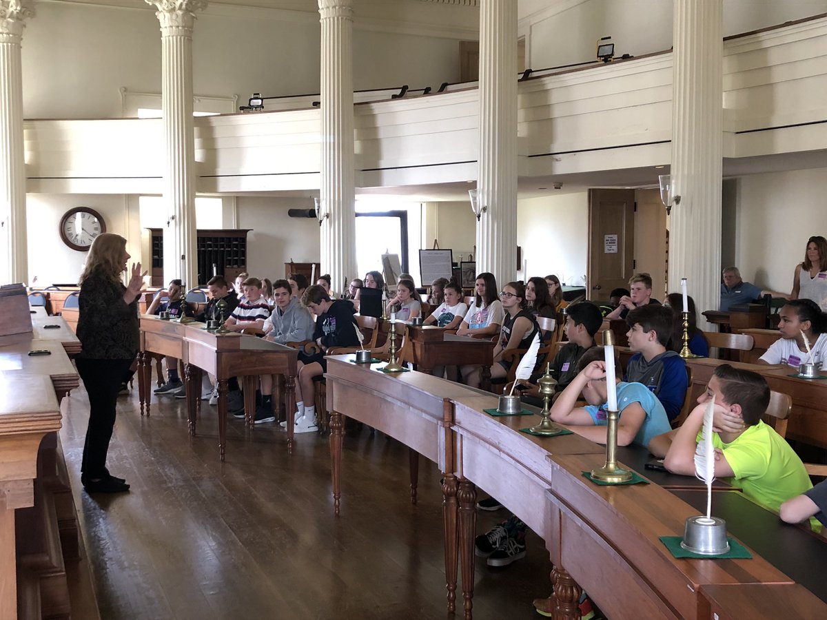 tgatsios's tweet photo. Old Capitol building @HCMStigers157c #HCMSinSpringfield https://t.co/5Qj7dPtRjR