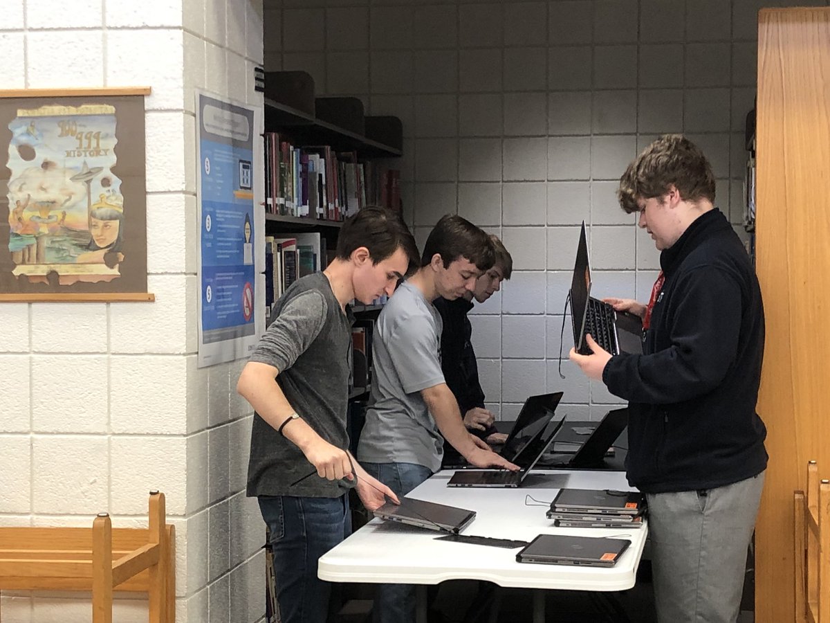 STM Help Desk tweet media