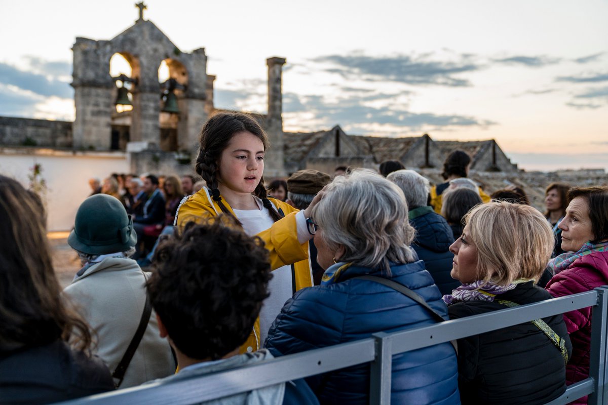 Un tramonto sui Sassi e lo spettacolo magico di Purgatorio, la cantica del ricominciare in scena a Matera con il Teatro delle Albe e i cittadini invitati a partecipare! #cantieredante #matera2019 #openfuture 🎭 <a href="/ravennafestival/">Ravenna Festival</a> @RavennaTeatro <a href="/CentroIAC/">Centro • IAC</a>