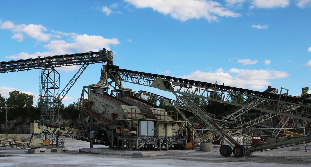 TelsmithInc's tweet image. We are throwing it back this Thursday to an all Telsmith modular plant in Missouri that a customer purchased in 1997 that is still in operation today.  #throwbackthursday #telsmith #modularplant