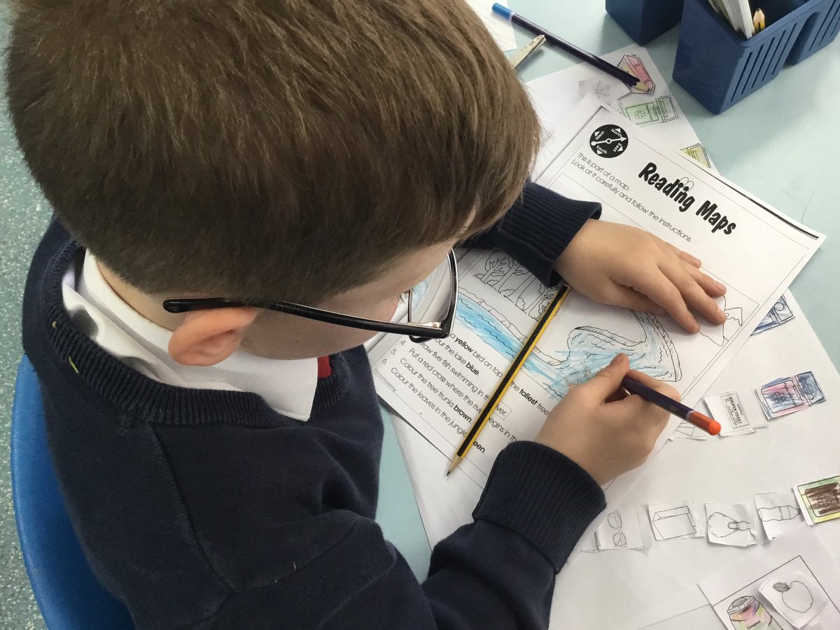 C1Pleasant's tweet photo. On geography day class one looked at how we can separate our rubbish to recycle some materials. We also perfected some of our map skills and learnt a beautiful poem about the importance of recycling.@PleasantStGeo https://t.co/5bFVUqkcEn