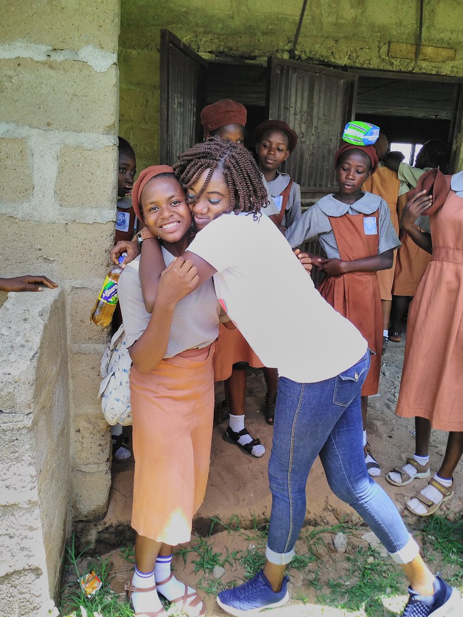 theArewaoluwa's tweet photo. Today @healforafrica #PathmenstrualHygiene Project was life-changing😍😄

They were eager to learn!After the lecture on #menstrualhygiene Sanitary pads &amp; personal hygiene products were also given.

#ItsTimeForAction as we set to mark #MHDay2019 in different states in Nigeria. https://t.co/QswKjhfIBE