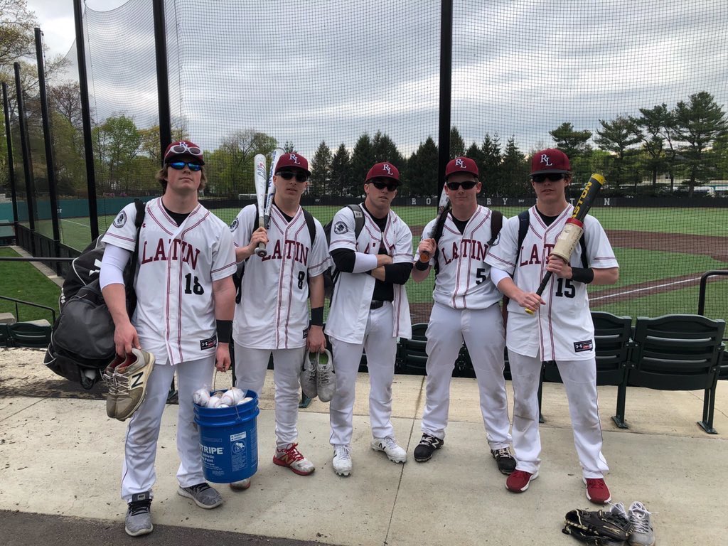baseball_rl's tweet photo. Huge shoutout the the seniors, as well as the managers, and the 🐢’s for making this season a one to remember! https://t.co/D9s2O5urqj