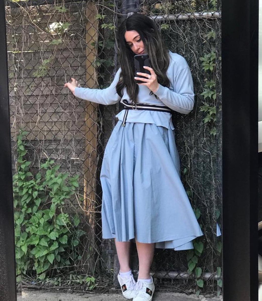 Milano Babe <a href="/dinimk/">ELIANA LIZ MARTINEZ</a> looks so stylish in her Secret Wig 
Reverse Balayage by @danirussohair 🎨