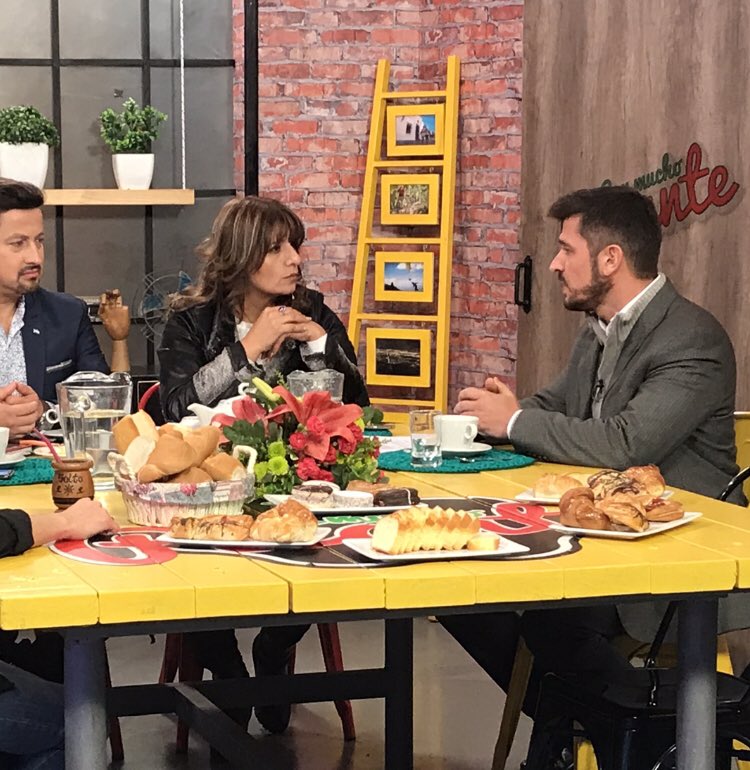 En diálogo con <a href="/conmuchopicante/">@ConMuchoPicante</a>, <a href="/SebaGiobellina/">Sebastián Giobellina</a> resaltó que “desde la Nación desaprovecharon la oportunidad de reunirse a dialogar con nosotros y escuchar nuestras propuestas para la Casa Histórica. Nuestra intención sigue siendo la de colaborar en todo lo que necesite la Casa”.