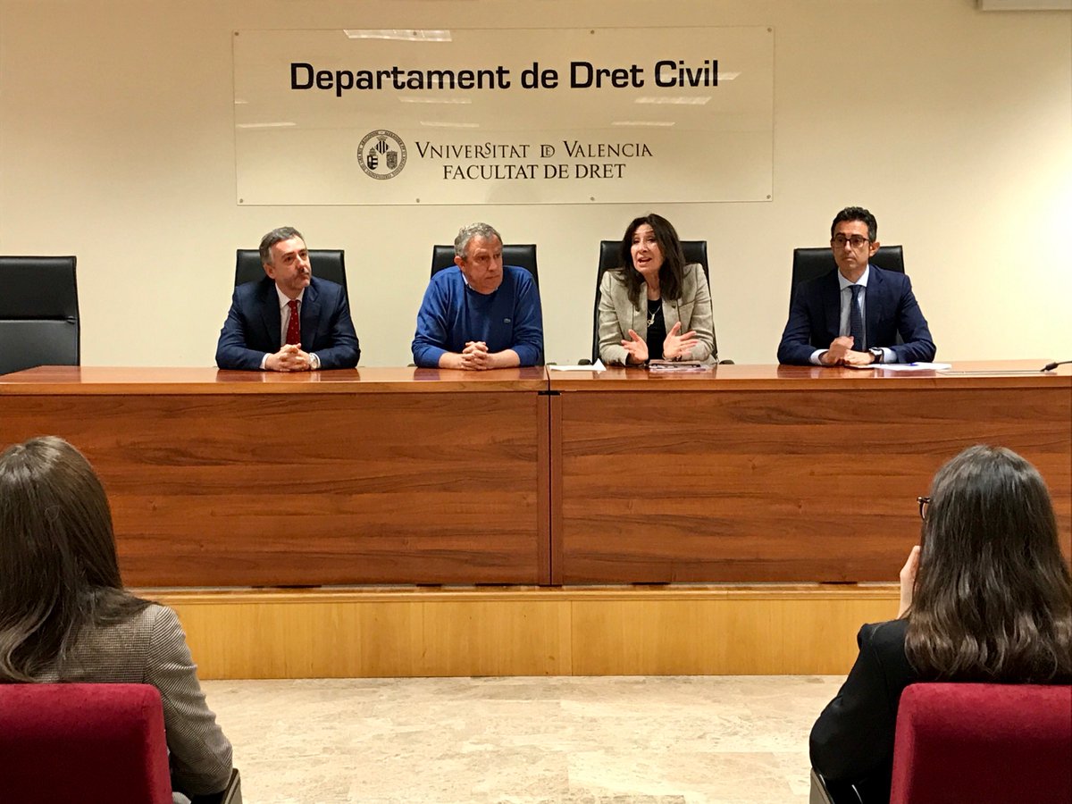 ICAV_abogacia's tweet photo. El #ICAV ha participado esta mañana en las ‘Jornadas sobre el ejercicio de la Abogacia’ de la Universitat de Valencia‘ https://t.co/T7LRtJpFfD @DretUV @UV_EG #MásterAbogacía @jaimarmi @abogaciauv @andrea_moril #MasterUV https://t.co/4KrslzH9R1