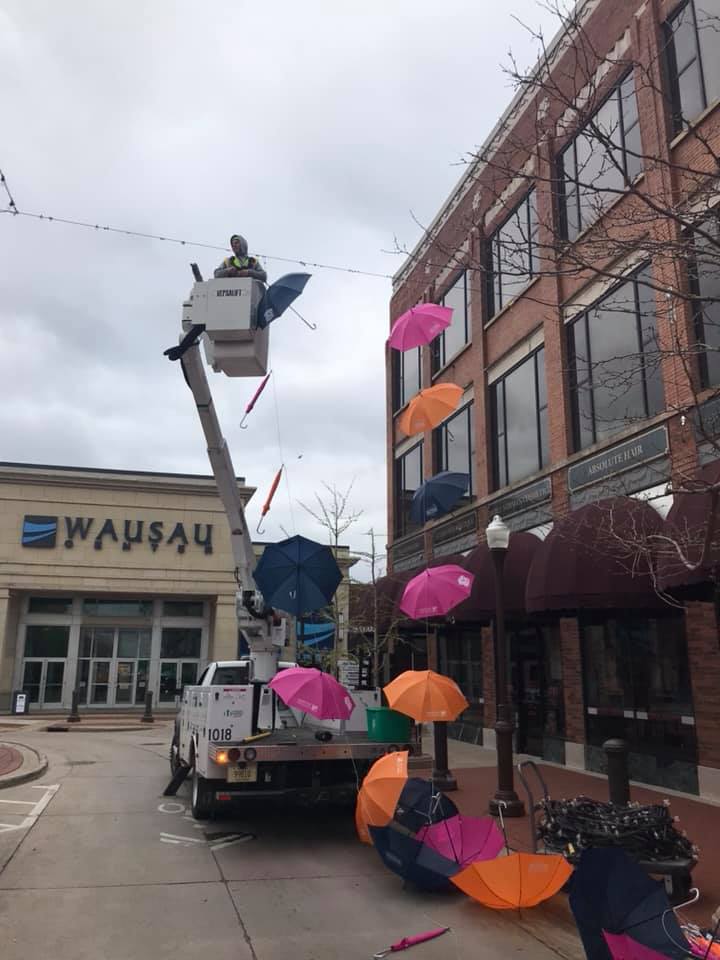 CompassWI's tweet photo. The umbrellas are returning to downtown Wausau! #thirdstreetlife #downtownwausau https://t.co/YUEV8JclGR