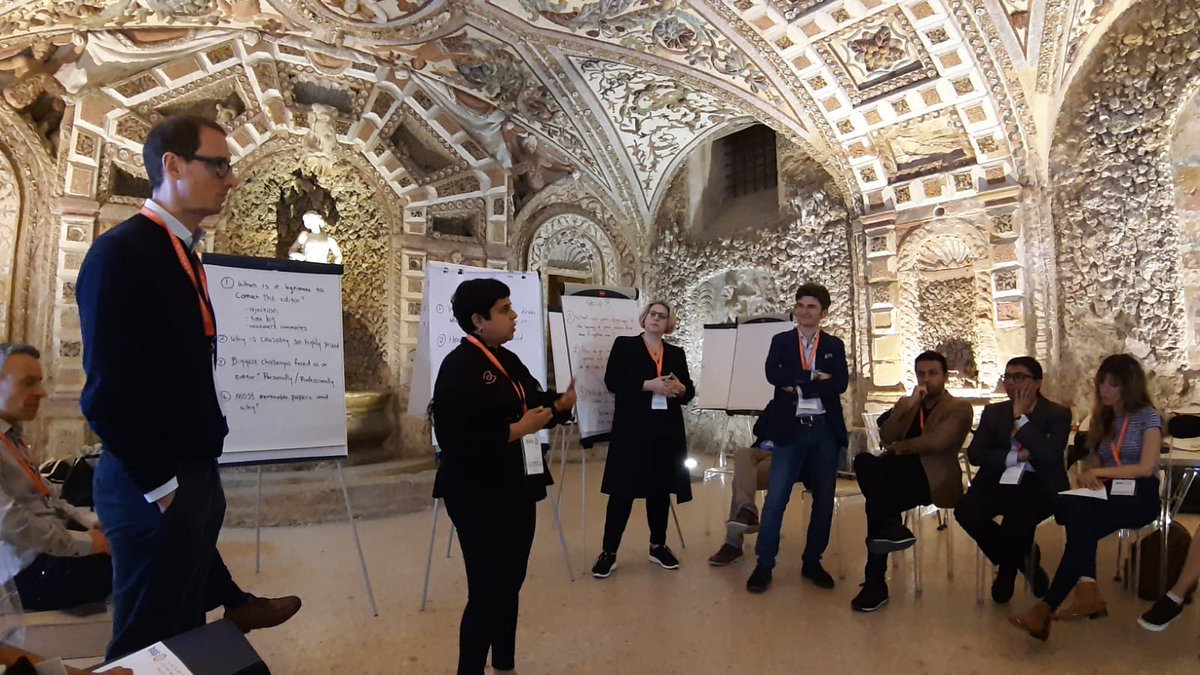 AlfredoDeMassis's tweet photo. In great company discussing about publication issues and strategies with the editors of #AMJ, #OrganizationScience, #JMS, #JPIM and #IOM...and #FBR
@AOMConnect @JMS_Journal @FBRJournal @JournalPIM @OrganizationSci #Bolognaresearch #academia #science #research @unibz_news #fambiz https://t.co/07PI3KdYIH