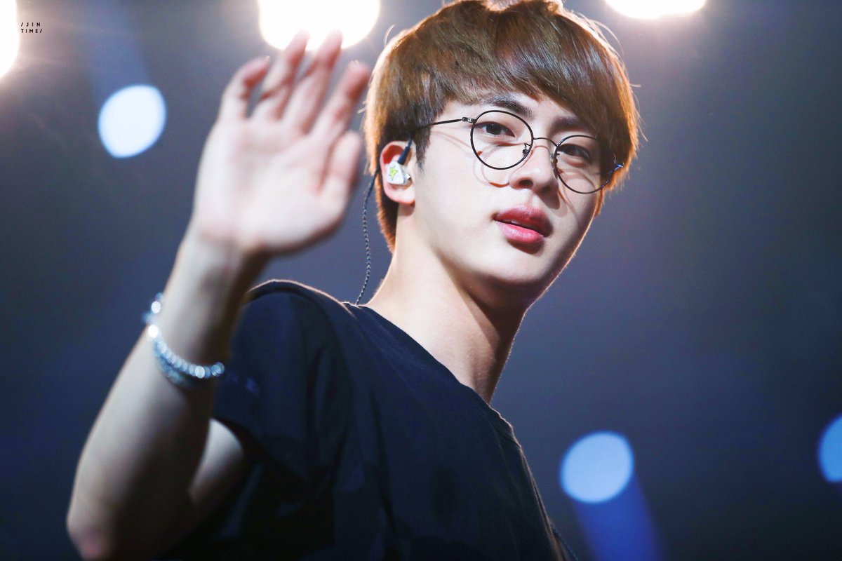 Джин бтс последние новости. Jin BTS. Kim Seok Jin BTS. Seok Jin.