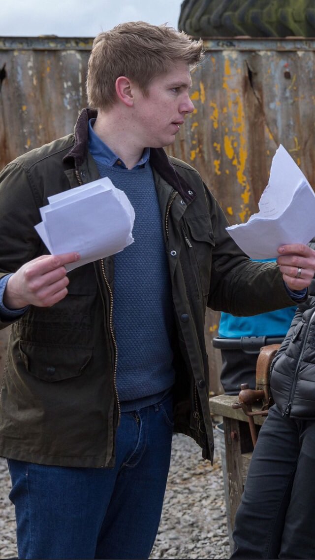 brokenspell77's tweet photo. Robert Sugden-Dingle and the straining zipper! 🍆🤤🤤🤤
#Robron #RobertSugden #RyanHawley https://t.co/DpIChE7Wzi