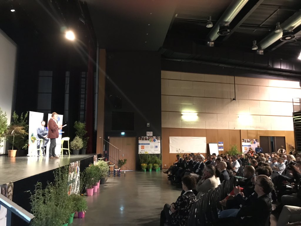 PREpaysderetz's tweet photo. Les présidents @PREpaysderetz reçoivent leurs élus à l’occasion de la table ronde #PRE2019 : « Tous ensemble pour un même combat ». Un événement avec le soutien de @CCINantes @FarrouetPRO https://t.co/T4LtBqVAv5