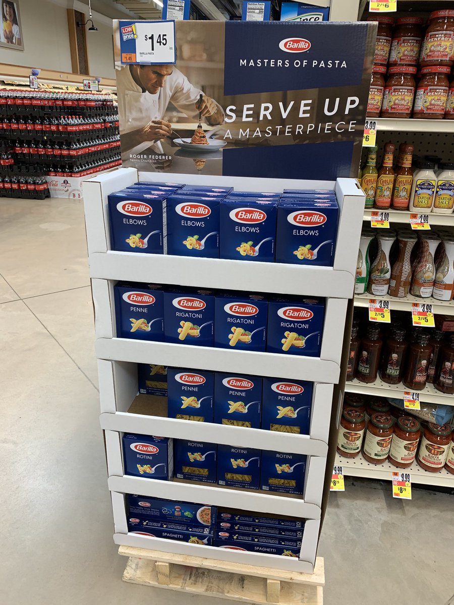 GregoryPliska's tweet photo. More Memorial Day displays from Stop &amp; Shop Chelmsford @CPGMemorialDay https://t.co/CinjBIBG7b
