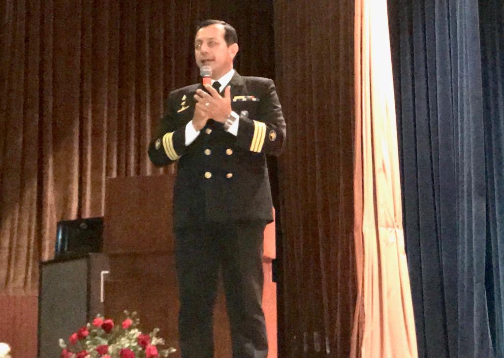 armada_ecuador's tweet photo. #Quito| El capitán de fragata Jorge Durán @DirneaEcuador explica el “Rol de la #ArmadaDelEcuador en las Operaciones #SAR” y el empleo de #GuardacostasEc durante el #SeminarioSAR19. Operaciones marítimas ejecutadas al amparo de convenios internacionales y regulaciones nacionales. https://t.co/gRV26W0fvW