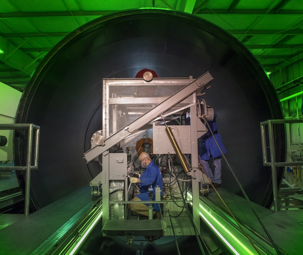 jessepants178's tweet photo. SLS Begins Insulation Process for Booster Segments for Second Flight via NASA https://t.co/F0ELfp5sgr https://t.co/T1qk7wyMJD