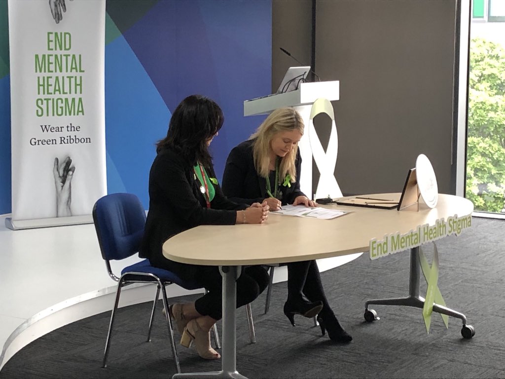 sseairtricity's tweet image. We were delighted to sign the @SeeChangeIRL Workplace Pledge today, committing to the six-step workplace programme, and continuing our journey to build an open and inclusive culture around mental health #EndTheStigma #GreenRibbonIRL #ThisIsGenerationGreen