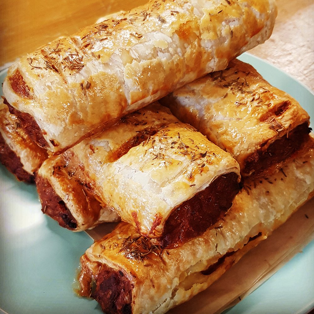 There's less than 1 hour left to get 40% off the new menu from EN_FOOD @The_Dugdale!!!! Download the new menus here - ow.ly/AFlU50unxYu  Love Your DoorStep Enfield <a href="/lovinglocal_enf/">Loving Local</a> <a href="/EnjoyEnfield/">Enjoy Enfield</a>           <a href="/EnfieldCouncil/">Enfield Council</a>