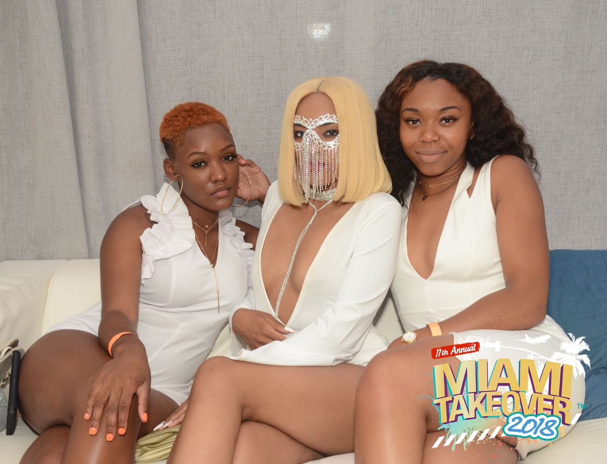 TheMIATakeover's tweet photo. #TBT Remember The Times &amp; Make New Memories At Miami Takeover 2019 - https://t.co/Nu20ymQltX https://t.co/El52khL3Jd