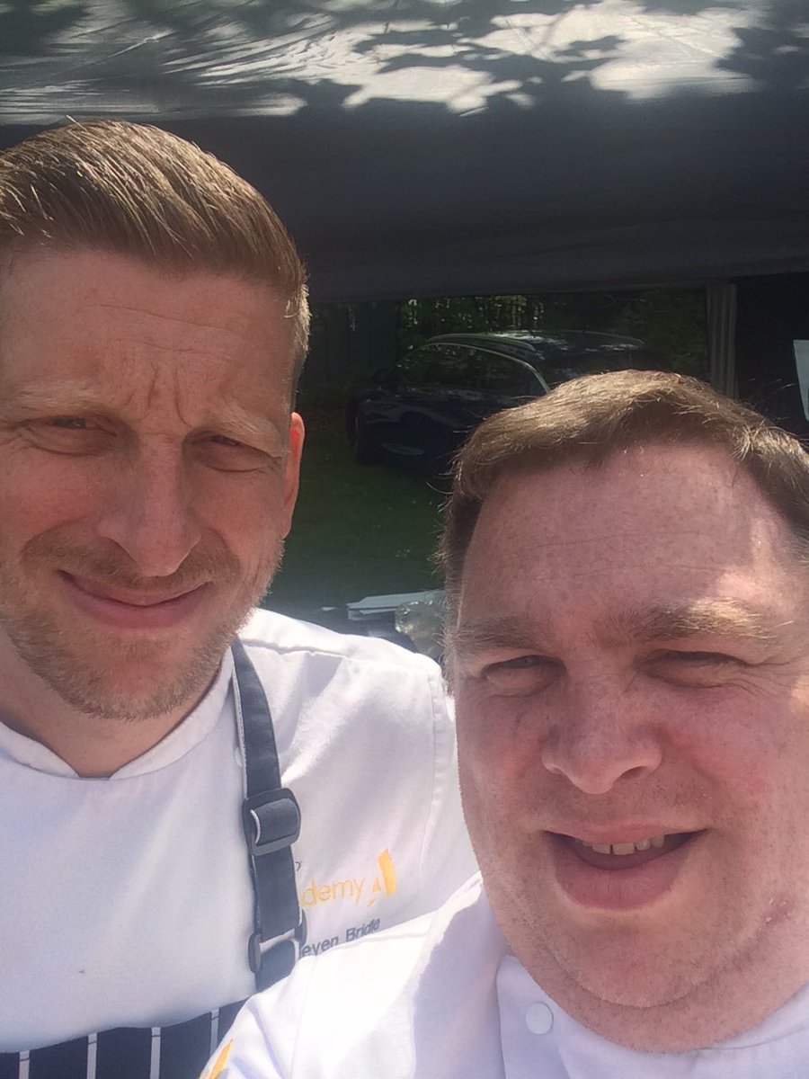 Outstanding BBQ at Winston Churchill school 300 in 15mins. Good luck year 11 for the future.👍⁦@ServestFoodCo⁩ ⁦<a href="/steviebridle77/">steven bridle</a>⁩ ⁦<a href="/CateringAcademy/">Catering Academy</a>⁩ ⁦@Servest_UK⁩