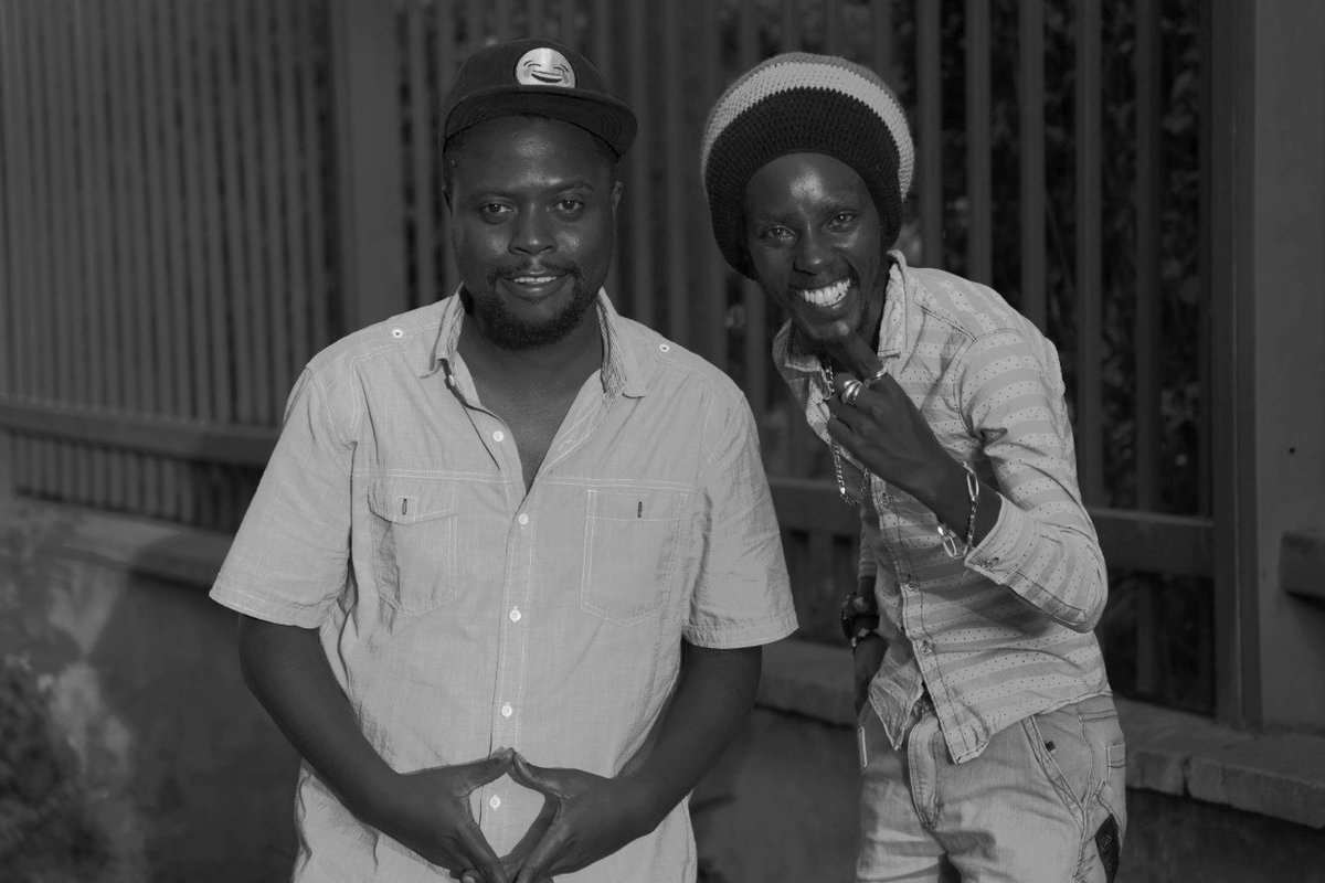 Liondeh's tweet photo. Vintage Reggae classics with @deejay_dickie on #ZilizovumaaThursday bila mbrrrr cha https://t.co/MmAWScI9y1 @RadioJamboKenya @Mbusii @kimeli_yego #FerdinandWaititu #BobCollymore #GovernorWaititu https://t.co/w8sd9m2hoe