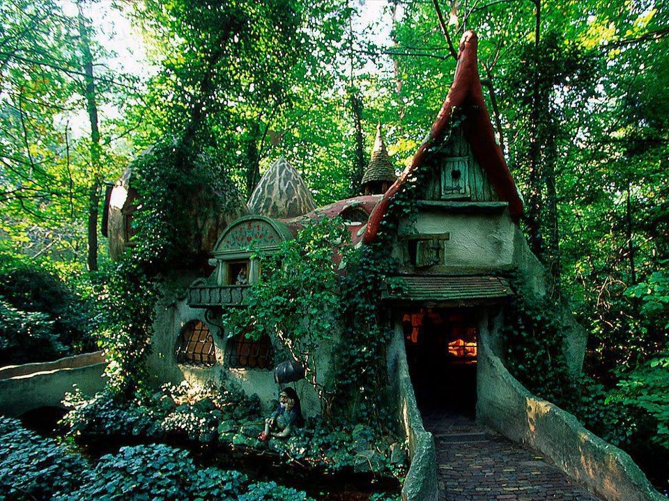 gormen_lazim's tweet photo. Yeşil huzurdur. Efteling, Hollanda https://t.co/GoE2IzvUnK