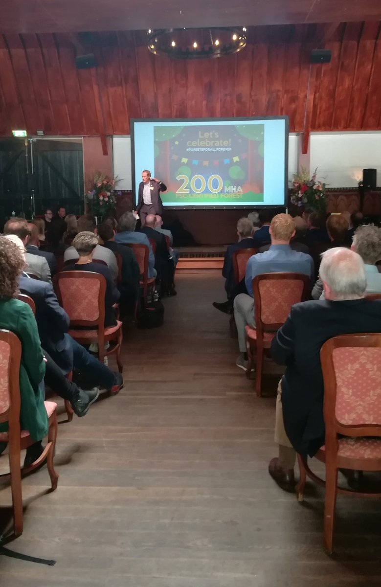 YES #FSCevent2019 25 jaar FSC wereldwijd is gestart! Met <a href="/LiesbethGort/">Liesbeth Gort</a> director <a href="/FSCNL/">FSC Nederland</a> en Kim Carstensen, CEO <a href="/FSC_IC/">Forest Stewardship Council</a> #togetherwearefsc #25yearsFSC