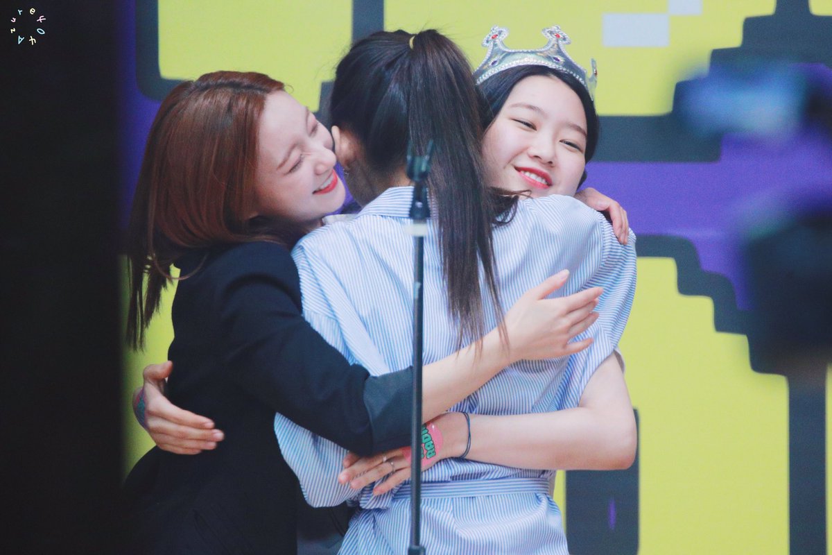 0404Azure's tweet photo. 190522 아이돌라디오
#오마이걸  #OHMYGIRL #지호 #JIHO #ジホ
@WM_OHMYGIRL
💙💛❤️ https://t.co/dC7UuvJpYb