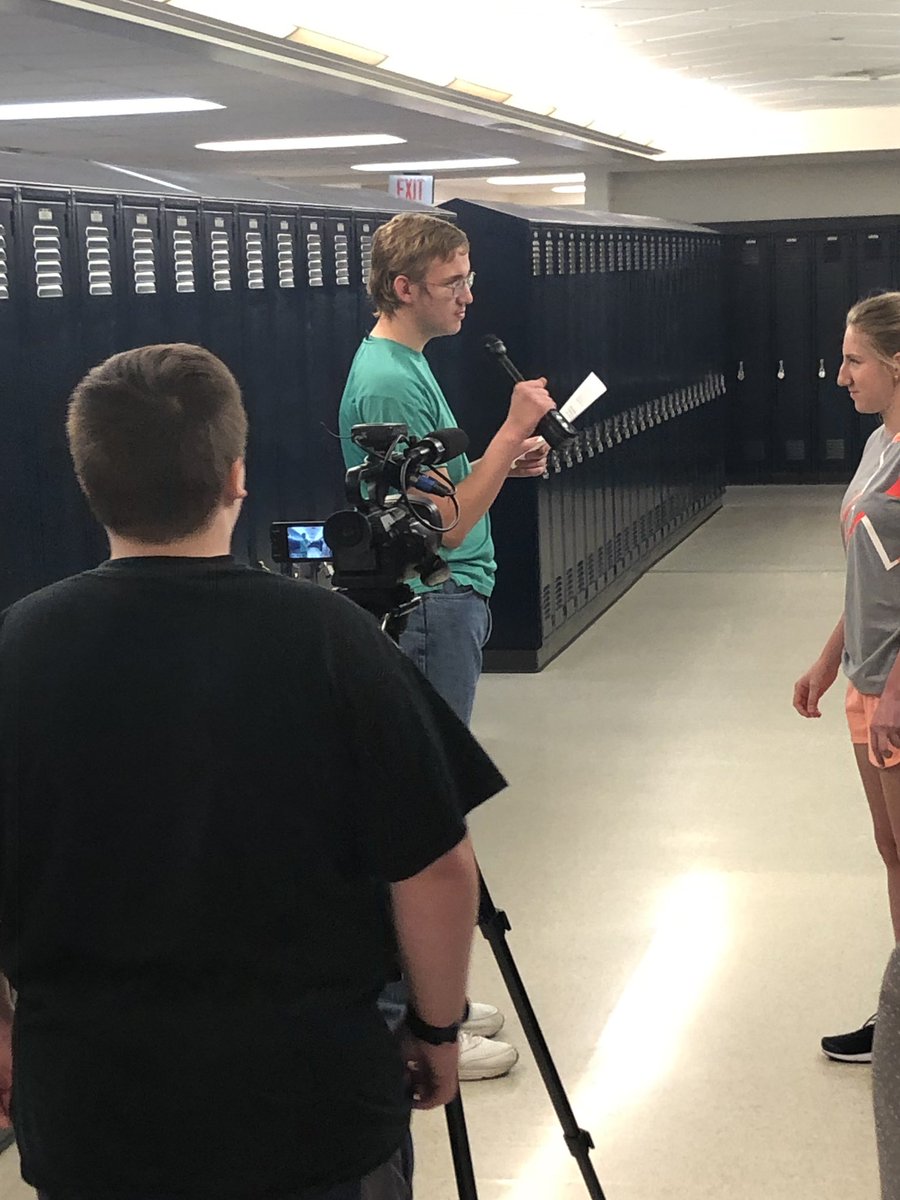 angravens's tweet photo. Mass Media Ss reviewing for the final in fun stations today. #memorygame #impromptuinterviews #headlinesmeetmagneticpoetry 🎥 https://t.co/T6iik8wTgd