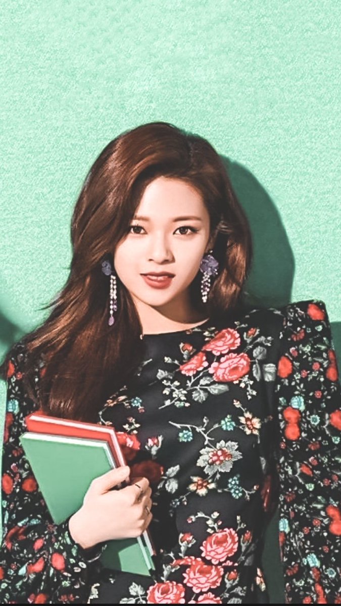 sajimichae's tweet photo. ✴️ Yoo Jeongyeon Lockscreen ✴️
#TWICE #TwiceLockscreen @JYPETWICE 
#Jeongyeon #정연 💕 https://t.co/IpjsntjXaP