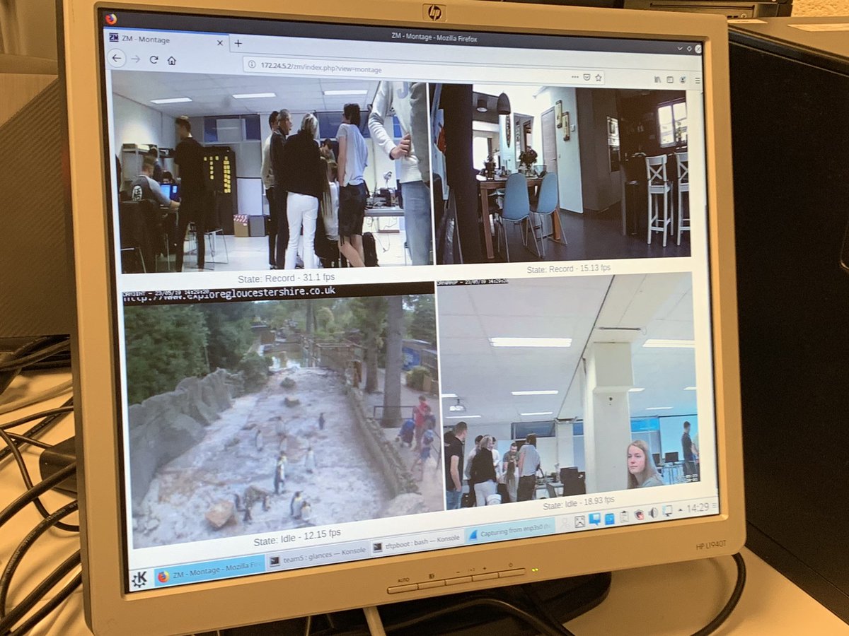 VerwimpRuben's tweet photo. Ons keuzeproject 2 van ccs werkt!
4 camera’s in werking alles is safe😛
#keuzeproject #itfactory #thomasmore #ccs https://t.co/ieDqddOgxU