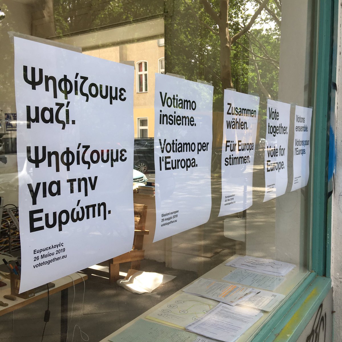 #votetogether #zusammenwählen #votonsensemble #votiamoinsieme #europeanelections @wolfgang_tillmans