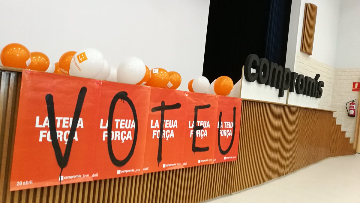 CompromisM's tweet image. Un míting #Imparable el del grup Compromís per Miramar. Gràcies a tots per acudir i acompanyar-nos en este canvi polític i de paradigma sobre el poble 👏👏👏