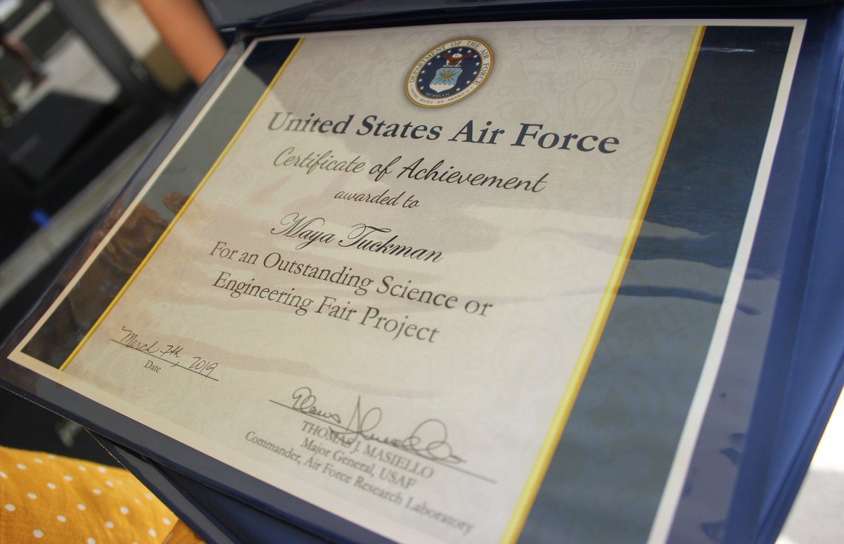 uschool_nsu's tweet photo. Congratulations to seventh grade students Roni Saffar and Maya Tuckman for being recognized by the @usairforce with a certificate of achievement for their project "jakpak" at the 2019 State #Science and #Engineering Fair of Florida! 

@uschoolmiddle https://t.co/BFfmaSdO3r