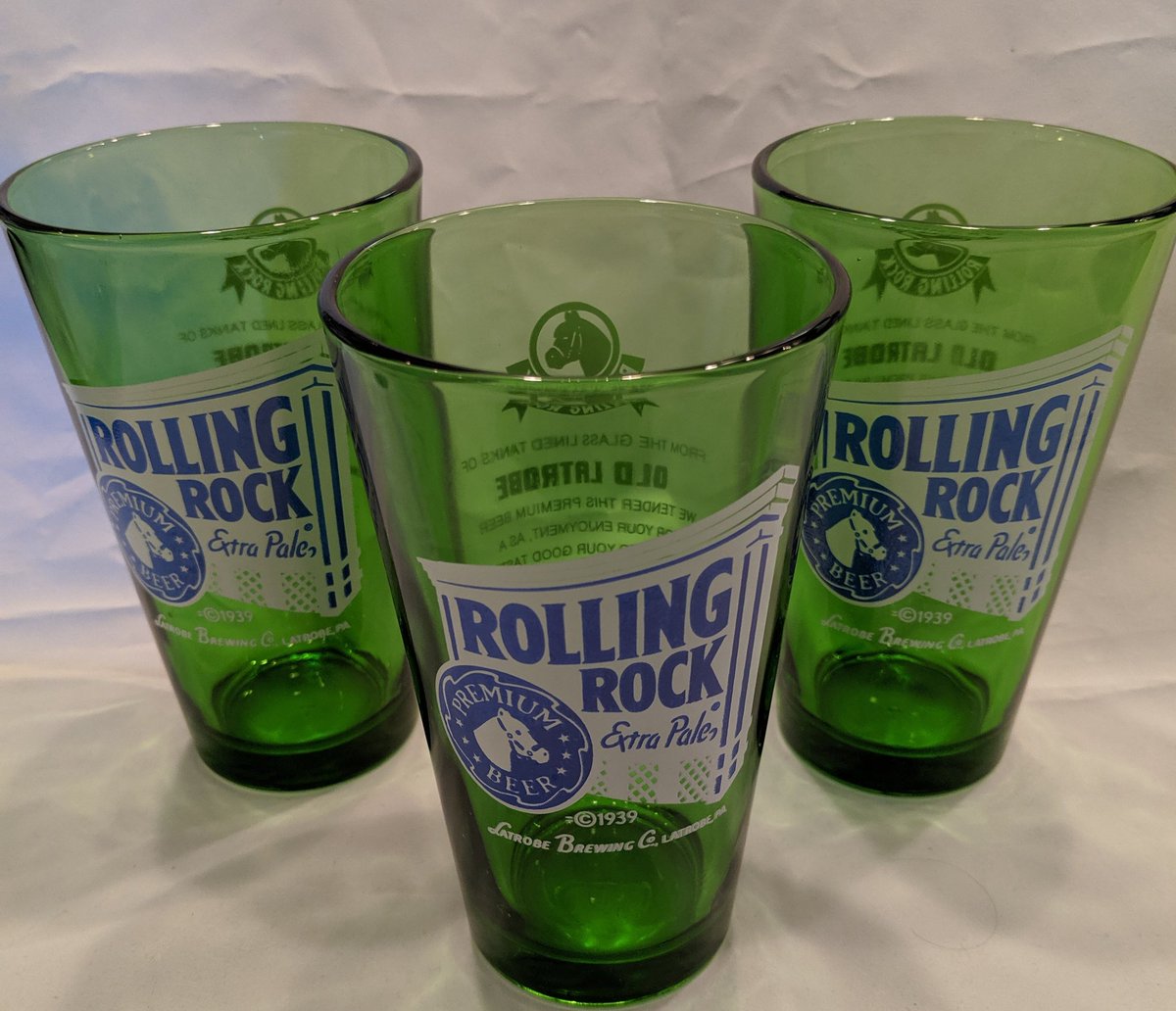 ThriftStorePick's tweet photo. A few nice picks recently. Rolling Rock Beer, Labatt Beer, Rich Products and Sea World.
#ThriftStorePicker #Thrift #Thrifty #ThriftStore #ThriftStoreFinds #SouthFloridaPicker #FloridaPicker #Thrifting #Vintage #VintageFinds #Repurpose #Resale #MugLife #BuySellTrade #FlipLife https://t.co/N5HhkDDGLO