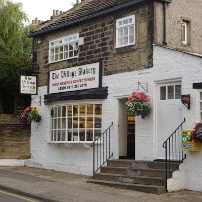 rawdonbeerfest's tweet photo. Thank you again to the team at The Village Bakery, they are kindly sponsoring the festival as well as providing the cheese and onion pasties for the pie stall! https://t.co/RcamhMm2Vf