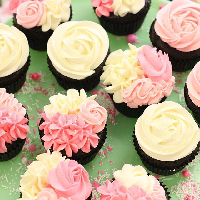 As a Seattle girl I will always embrace the rain.  It always brings the flowers- even in a cupcake! #flowercupcakes #showerthoughts #pinkcake #bridalshowercupcakes #babyshowercupcakes bit.ly/2Wnck2G