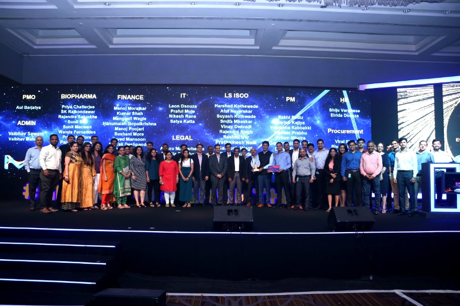 MerckIndia's tweet photo. At the Merck India Annual Townhall 2019 country-level #awards for #Performance, People &amp; Technology, as well as the #OneMerck award for collaborative success was given away. #MerckIndia https://t.co/HNuZlQK6B9