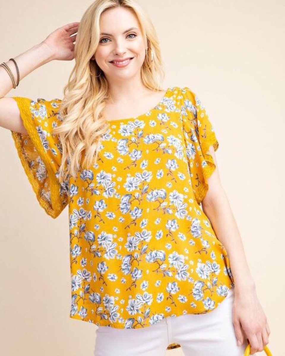 studiotostreet's tweet image. Nothing says summer like YELLOW &amp;amp; FLORAL! This breeze top is flattering for all body types and looks perfect paired with light wash denim or white jeans! Tuck it into a skirt and throw on some heels for a night out. Shop this top &amp;amp; more new arrivals here: ow.ly/HEAh50un7qD