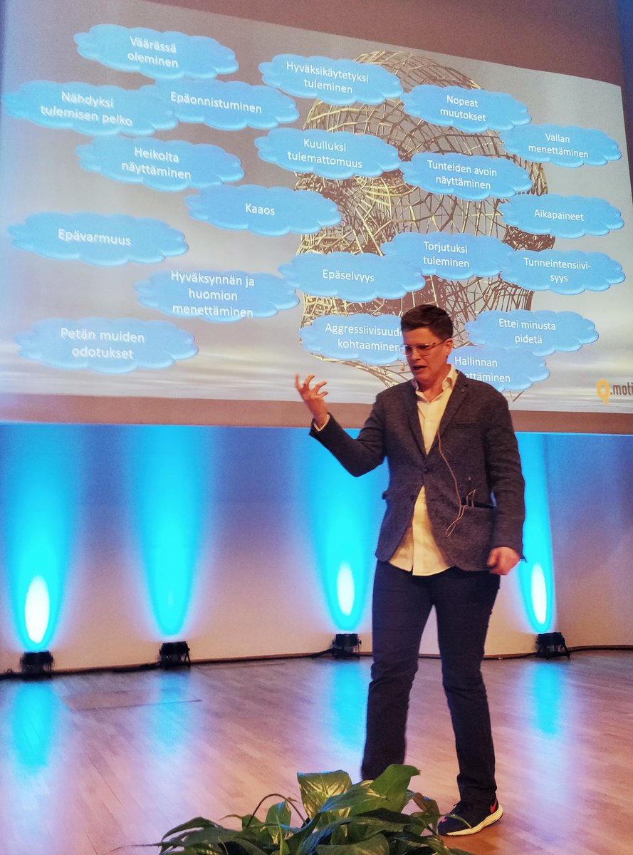 coachingfinland's tweet photo. Pelko on lahja ja kutsu kasvuun! Sitä ei kannata torjua vaan mennä kohti, sanoo Ira Lange. Kun johtaja uskaltaa kohdata pelon, luodaan luottamusta organisaatioon.@iralange1
#coachingtosuccess2019 #coachaamenestykseen https://t.co/XQmIzRiYI4