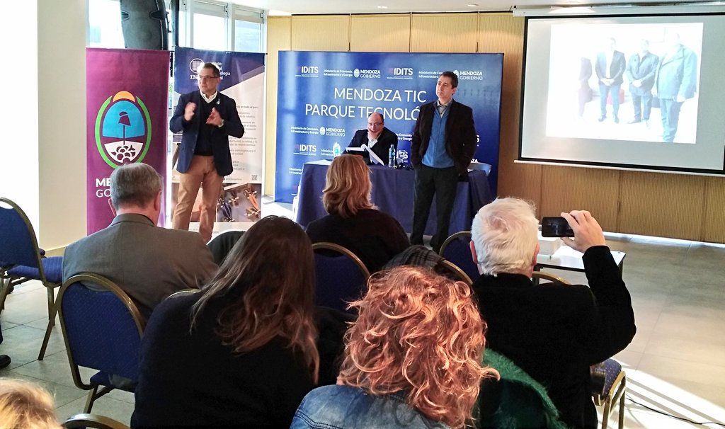 IDITSMza's tweet photo. #Ahora comienza la actividad organizada por el @INTIargentina junto con @fsabercomo e @IDITSMza "Cómo regular bien: Impacto regulatorio de Normas #Ambientales y #TIC" en el @ParqueTICMza
Apertura: Ing. Najul, Director de #INTIMendoza - Ing. Lampkowski gerente de #IDITS https://t.co/5UkuysRklk