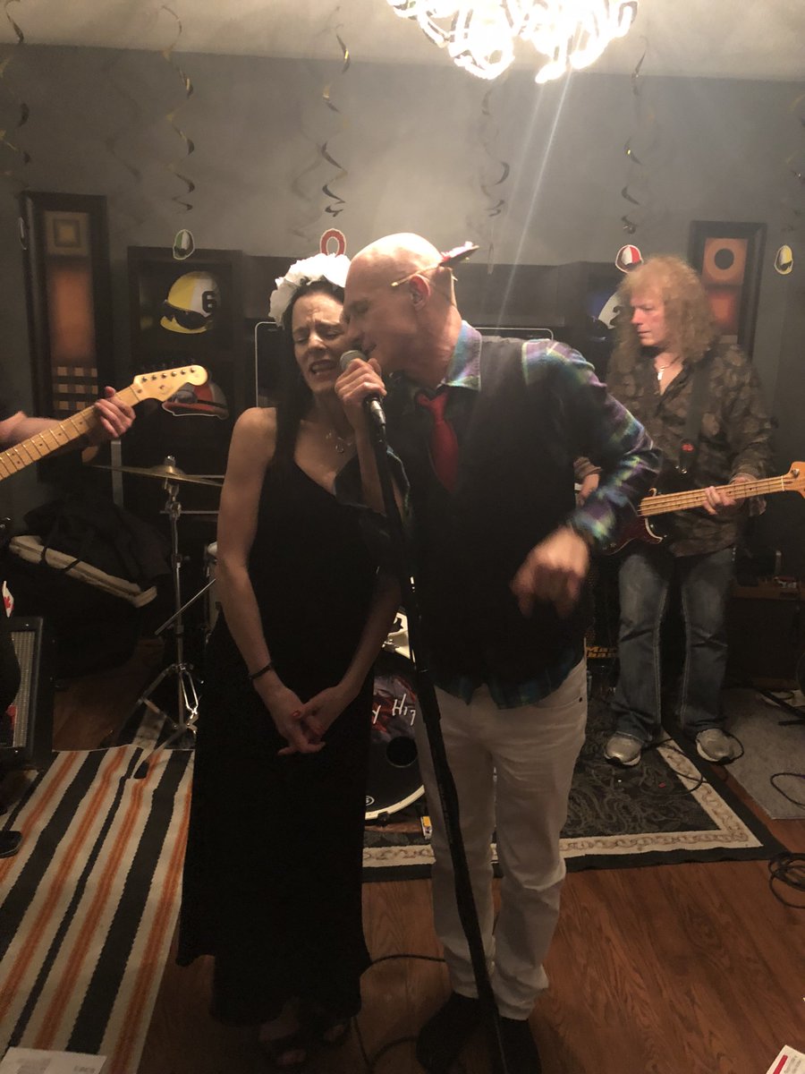 gofilly's tweet photo. #tbt my brief singing career with the band lolol they were so much fun....#practicallyhip #kentuckyderby2018 https://t.co/ox0lD1jtla