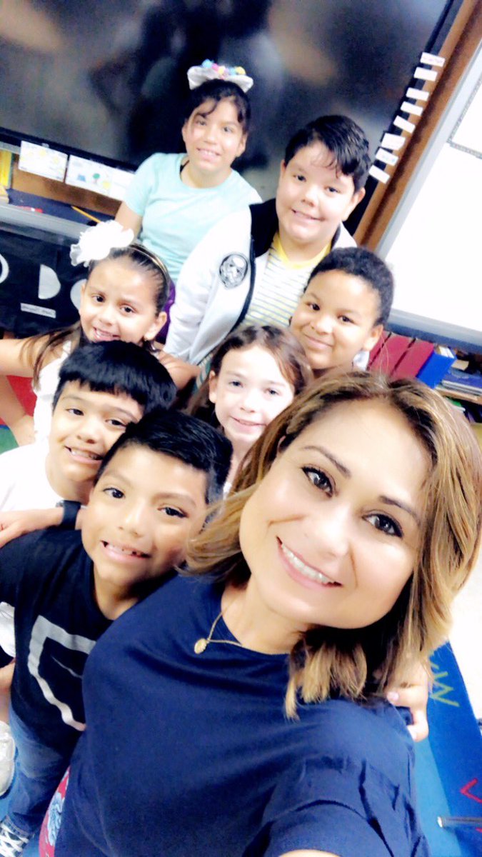 JJEJuarez's tweet photo. Wishing my pride pack a great summer!! See you next school year! ❤️ #joyjames #CastleberryISD https://t.co/NAfX2BNlXQ