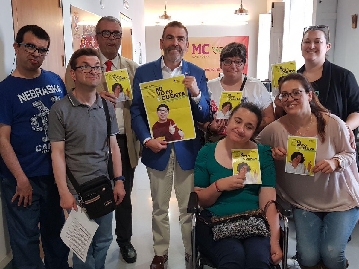 MCCartagena_ct's tweet photo. 🙂 Hoy, el candidato a la Alcaldía por #MCCartagena, @pepelopezct, han compartido con voluntarios y usuarios de #ASTUS el #ProgramaDeGobiernoMC, diseñado para garantizar el #BienestarSocial a todos los cartageneros.

#MiVotoCuenta
#PlenaInclusión
#JuntosLoHaremosPosible 🇩🇰 https://t.co/IlDYHCDnr3