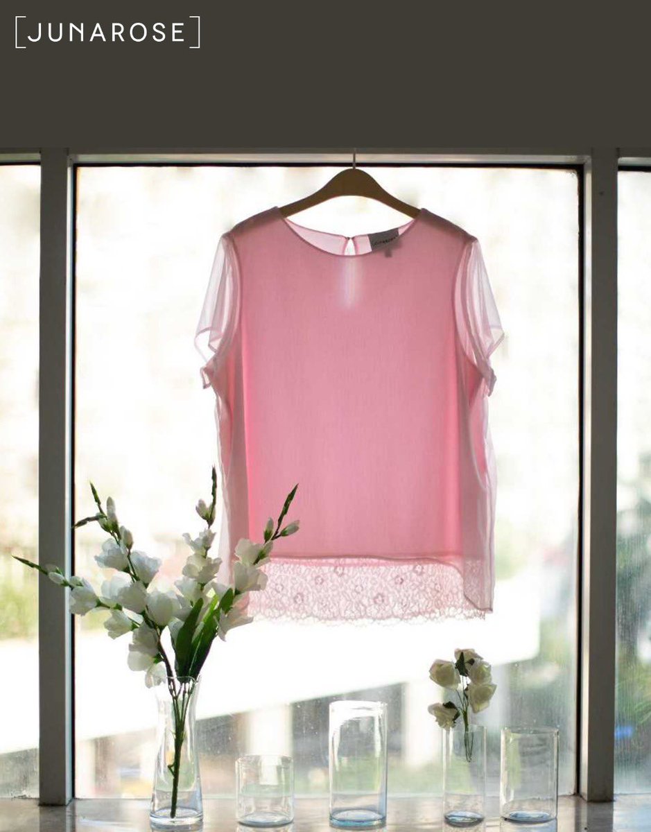 This delicate floral lace blouse is perfect for your summer workwear wardrobe.
#Junarose #PlusSizeFashion #bopo