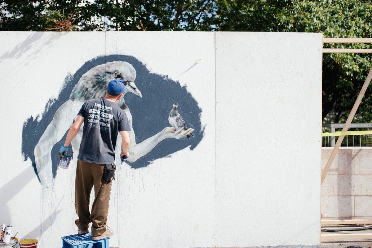 regioneFVGit's tweet photo. 😊 TERMINAL Festival dell'arte in strada a Udine: 
fino al 26/05 artisti da tutto il mondo  
interagiscono con la città e gli abitanti. 

🤹‍♀️🤹‍♂️ Vieni a sperimentare incanto e stupore
del circo contemporaneo + arti visive e performative! 

Info 👉 https://t.co/0JU3jewnCJ https://t.co/SUopaixfSq