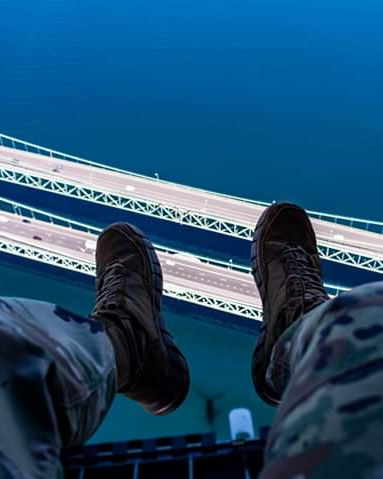 Alexandria_RPG's tweet photo. Where do you work on new games? Our Cheif Librarian was working on something while looking at this view.
#RPG #Tabletop #NatGuard #Army https://t.co/d9dFd5WXhu
